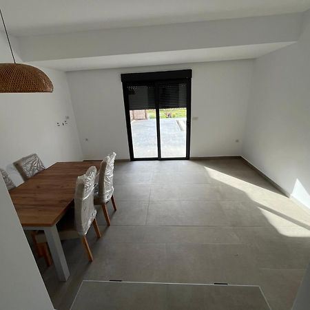 Cato Agro 3, Seafront Villa With Private Pool 奇波斯阿费提 外观 照片
