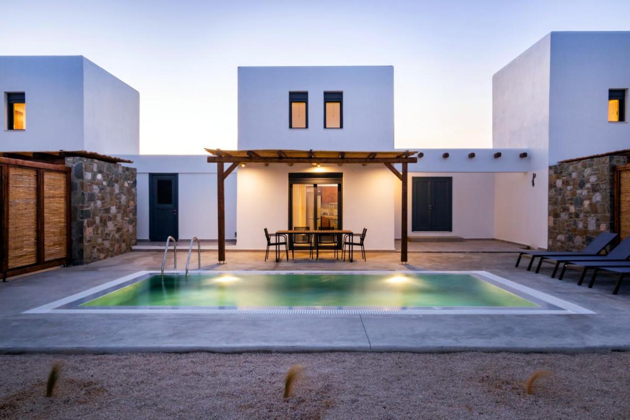 Cato Agro 3, Seafront Villa With Private Pool 奇波斯阿费提 外观 照片